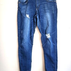 GOGO Star Ankle Distressed Dark Wash Women's Jeans Size 13